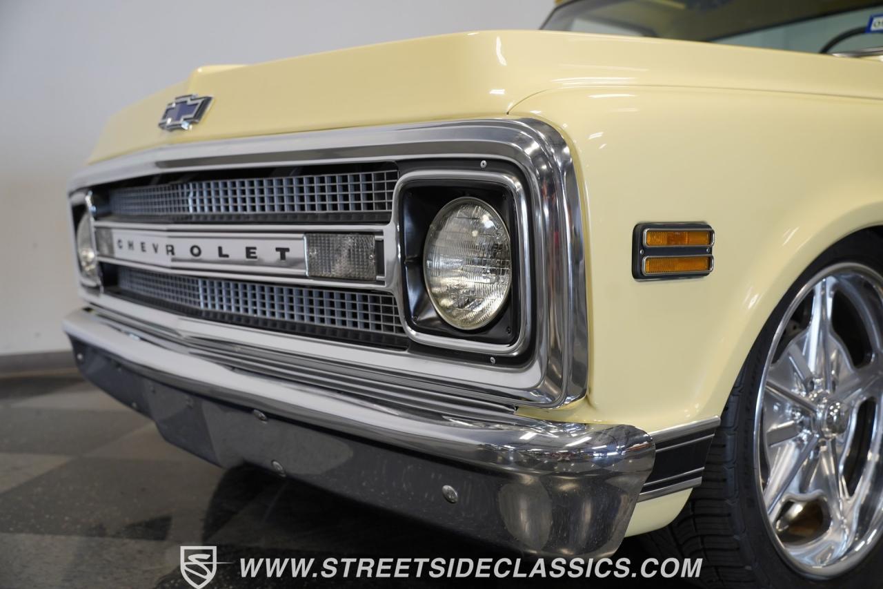 1969 Chevrolet C10 Big Window Restomod