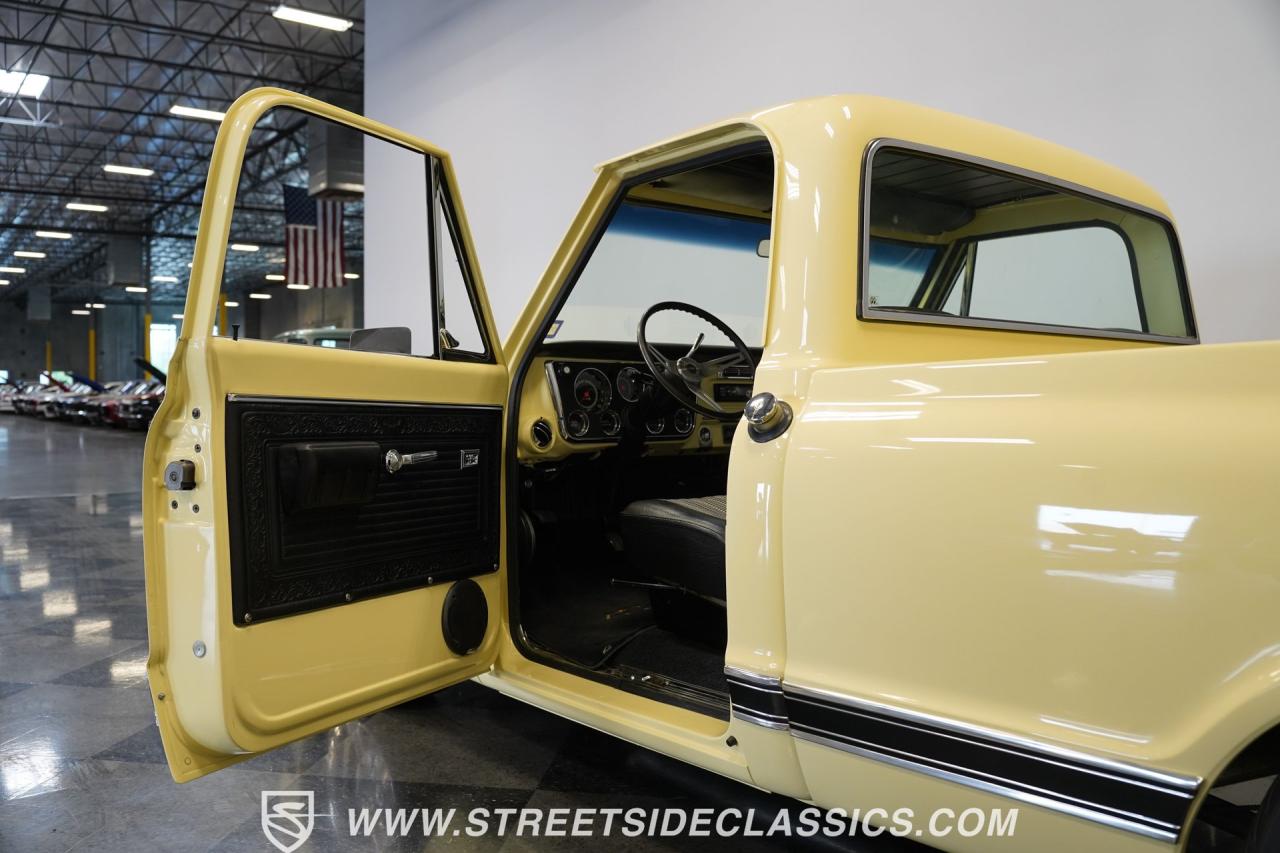 1969 Chevrolet C10 Big Window Restomod