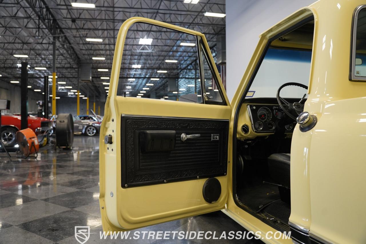 1969 Chevrolet C10 Big Window Restomod