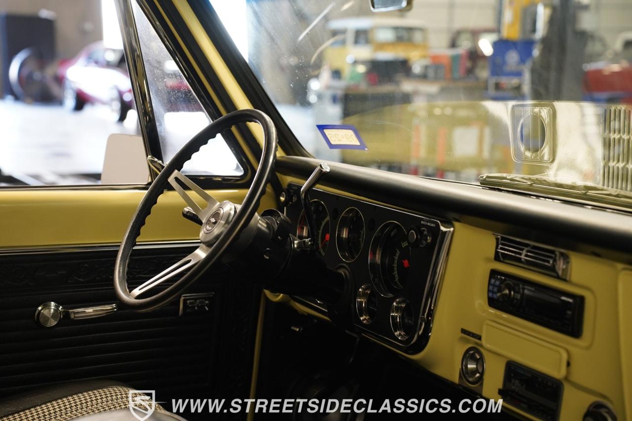 1969 Chevrolet C10 Big Window Restomod