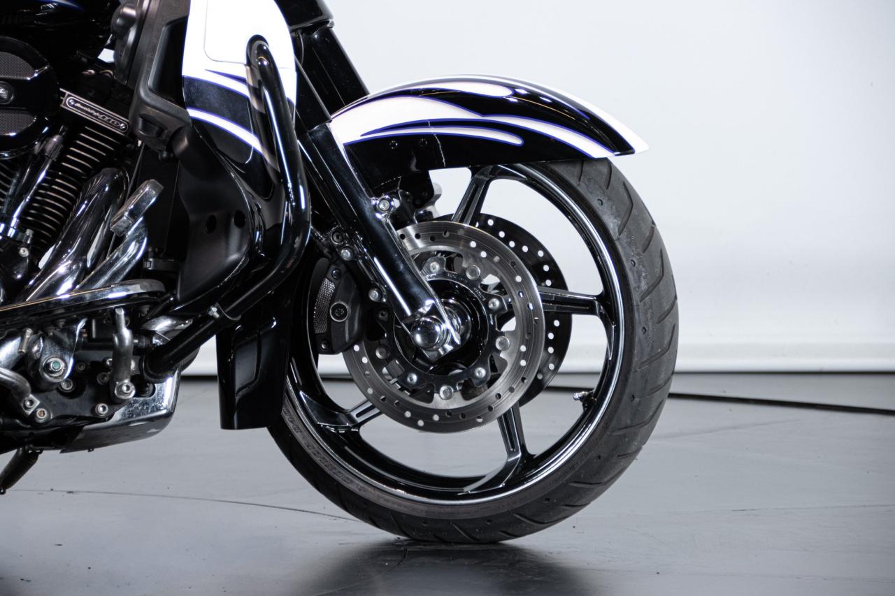 2015 Harley Davidson STREET GLIDE CVO