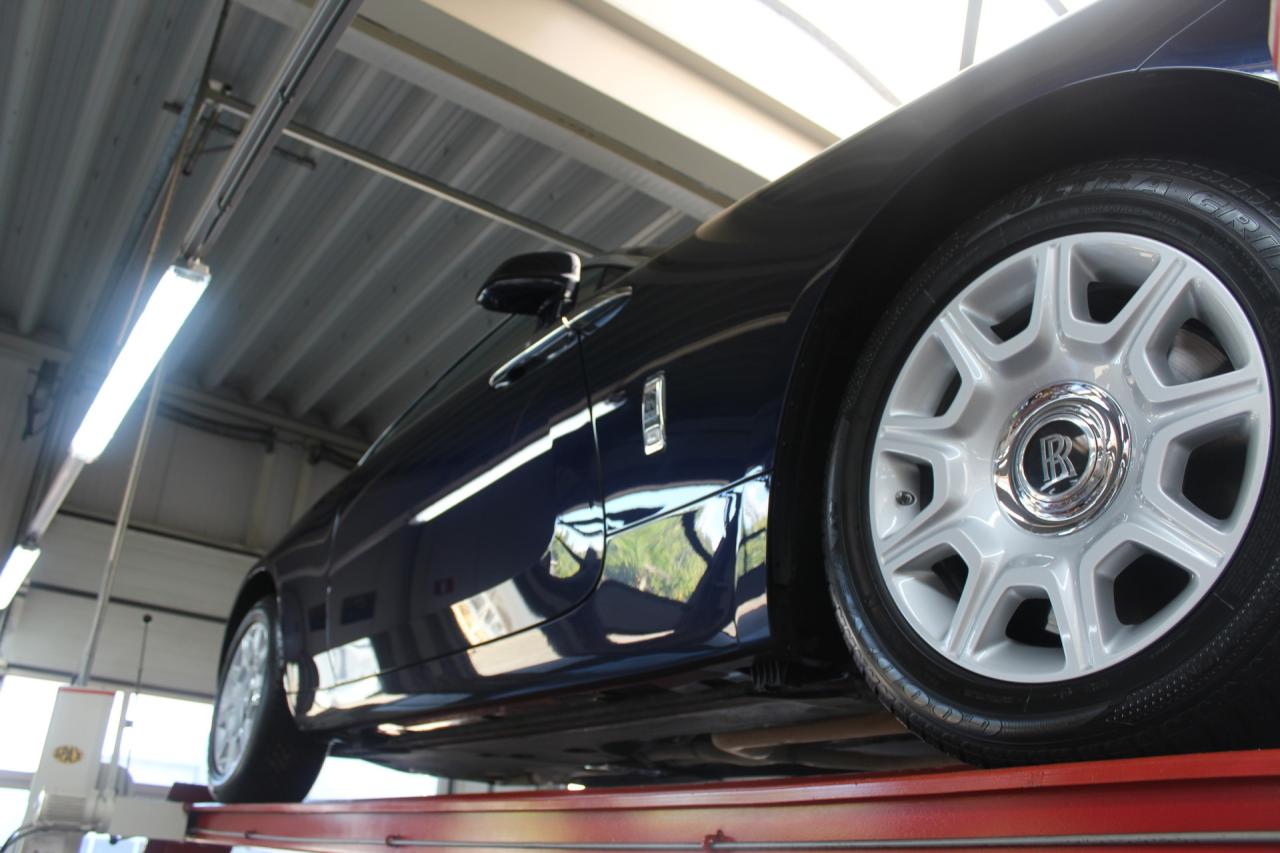 2014 Rolls - Royce Wraith Coup&eacute; &ldquo;Midnight Sapphire II&rdquo;