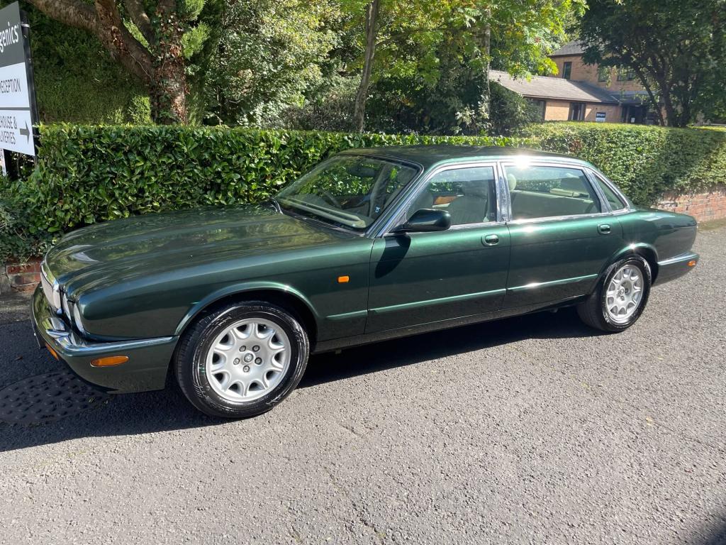 1998 Jaguar XJ Series