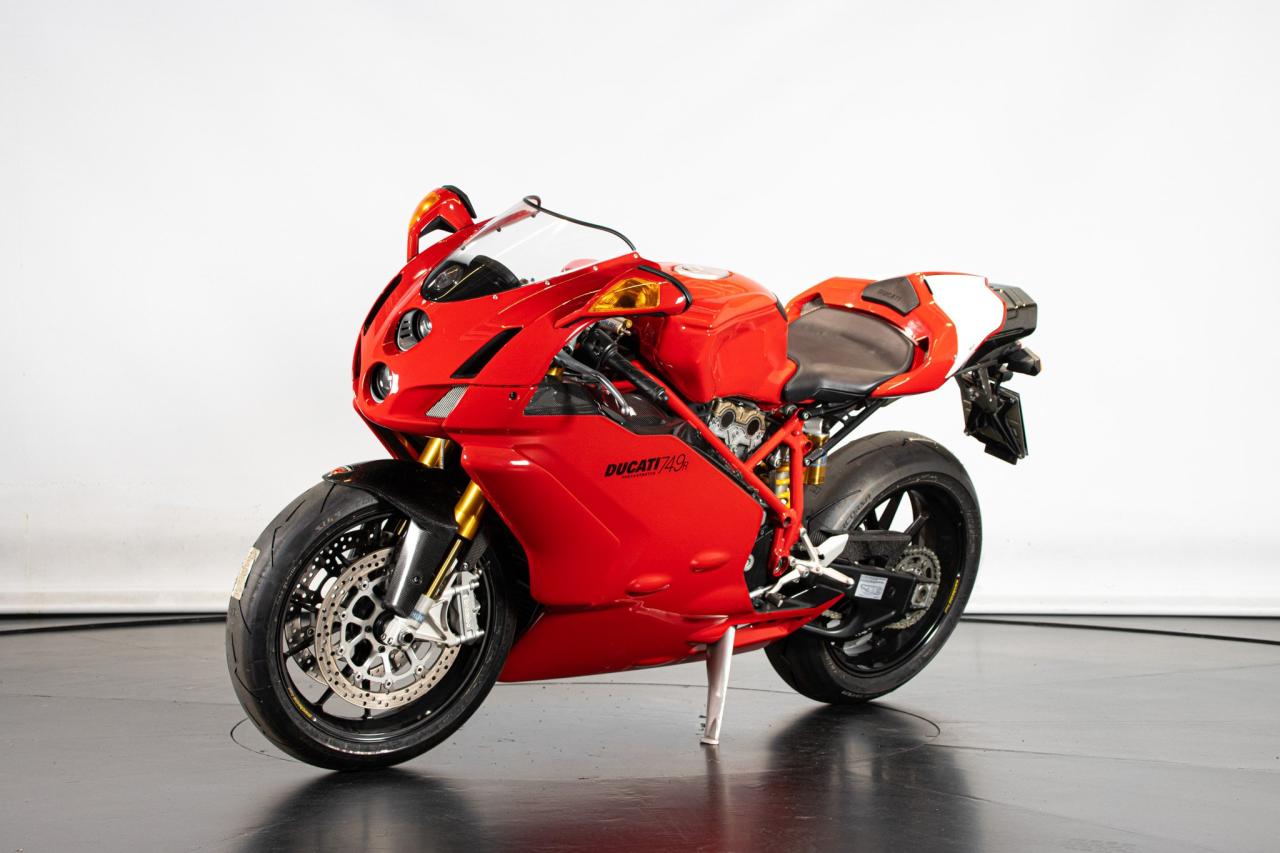 2004 Ducati 749 R