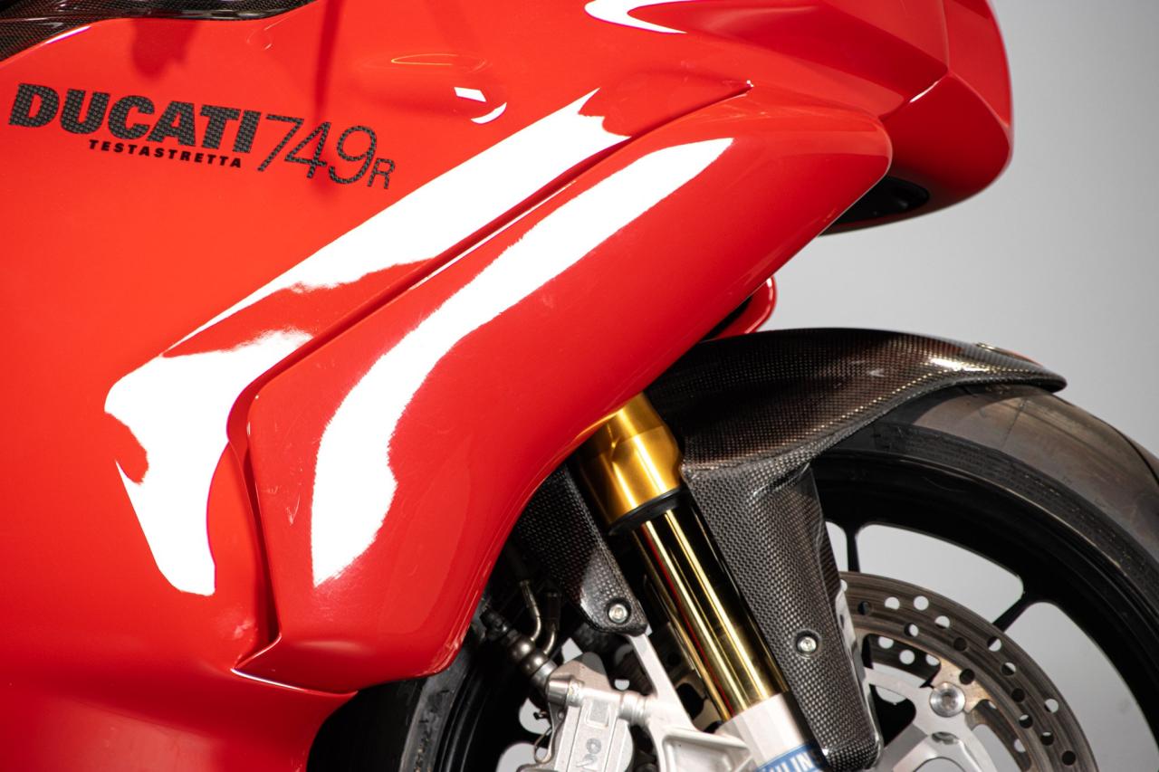 2004 Ducati 749 R