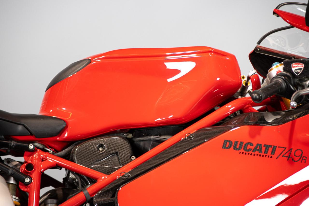 2004 Ducati 749 R