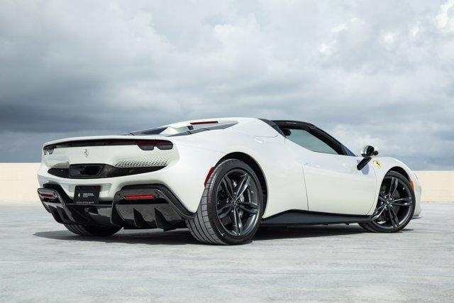 2025 Ferrari 296 GTS