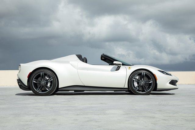 2025 Ferrari 296 GTS