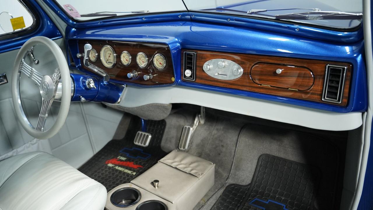 1946 Ford Tudor Sedan