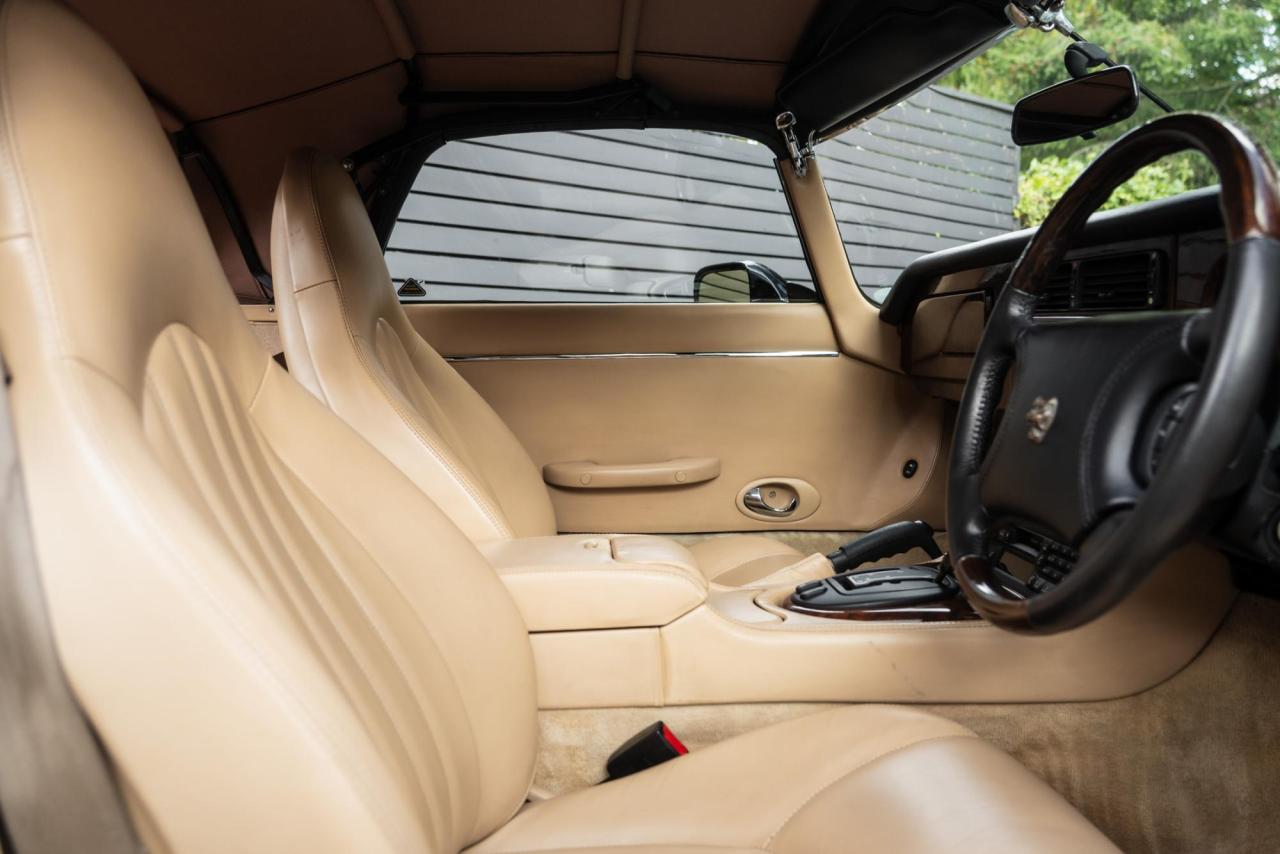 2003 Jaguar E-TYPE V8 S