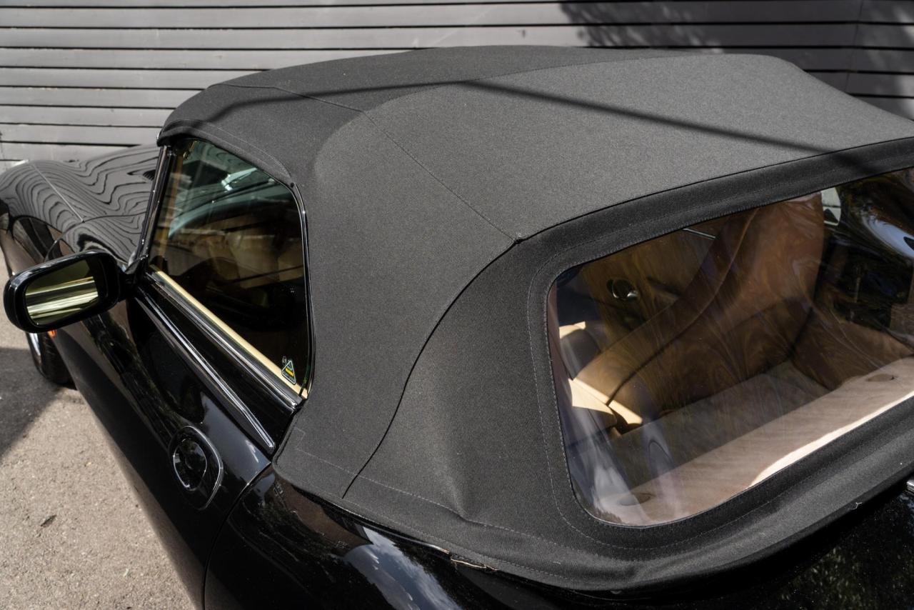 2003 Jaguar E-TYPE V8 S