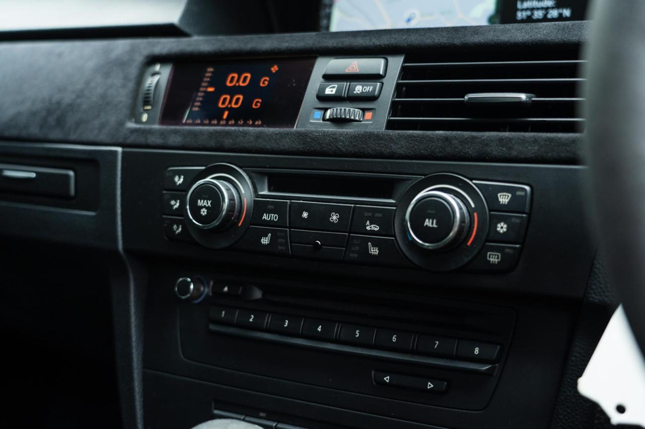 2012 BMW ALPINA B3 GT3