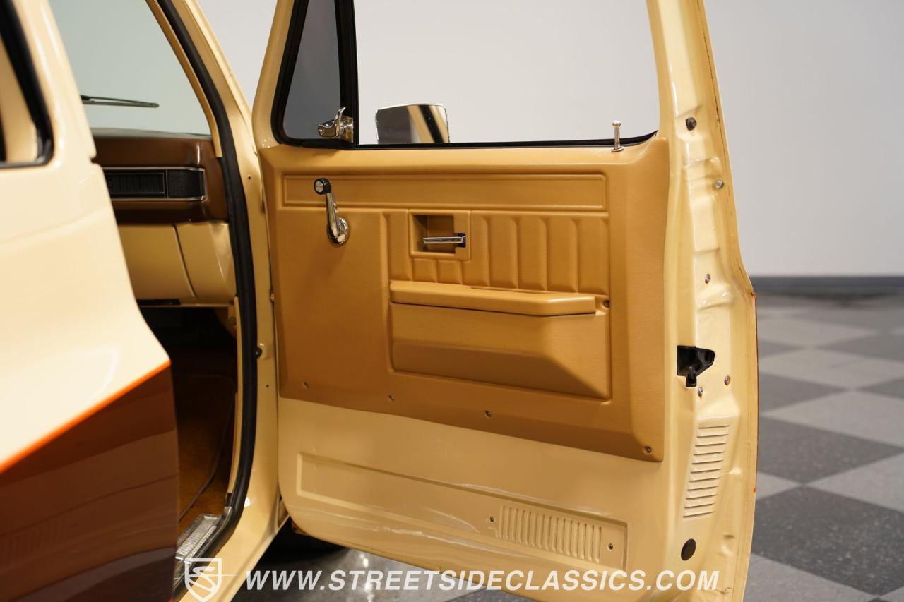 1987 GMC Suburban Custom