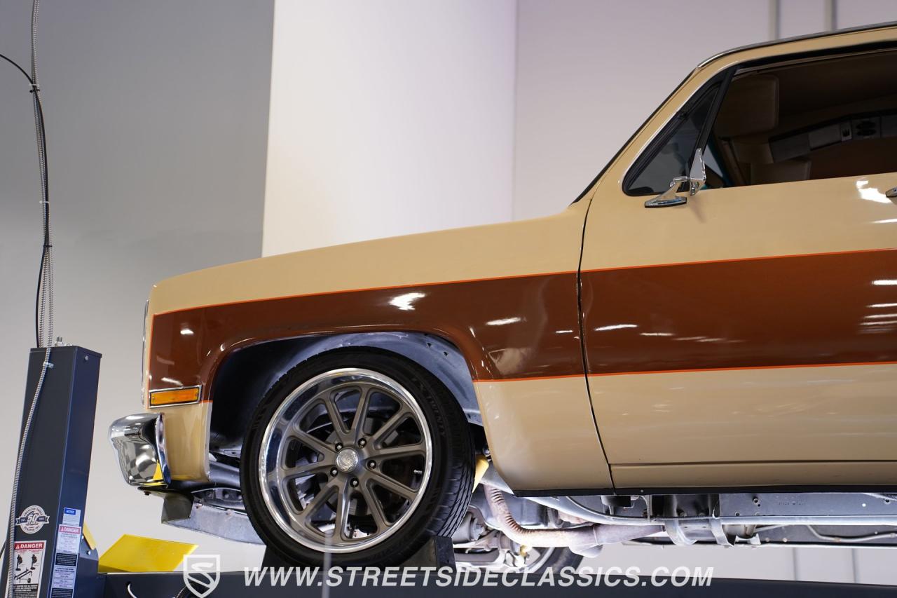 1987 GMC Suburban Custom