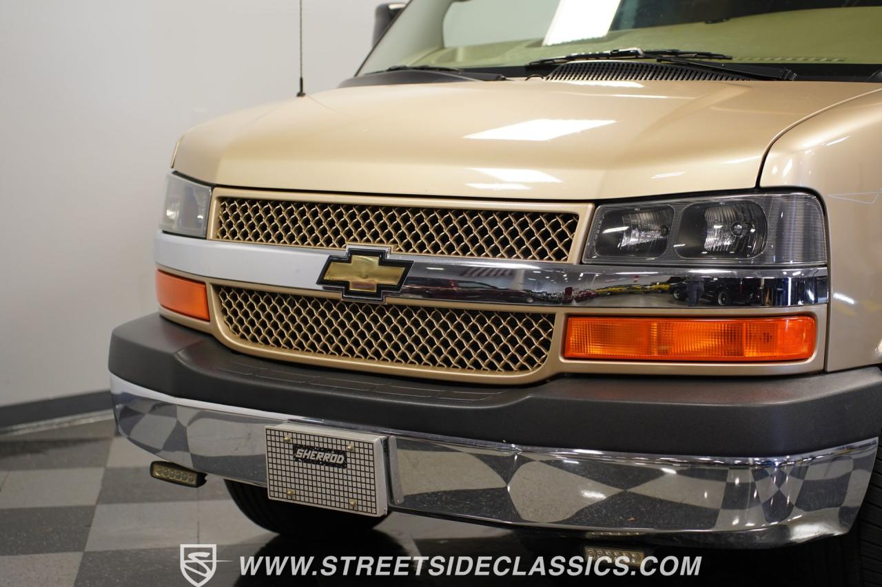 2006 Chevrolet 7 Passenger  Sherrod Conversion Van
