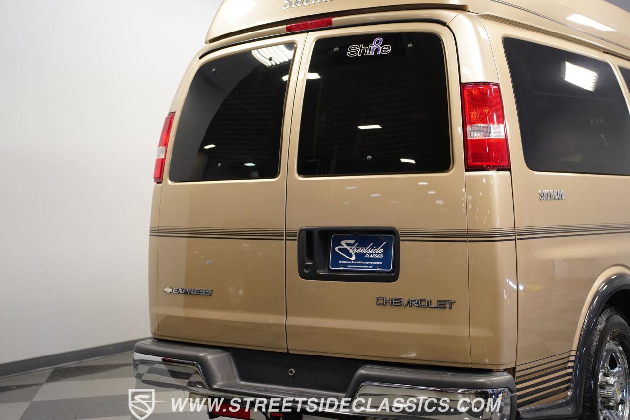 2006 Chevrolet 7 Passenger  Sherrod Conversion Van