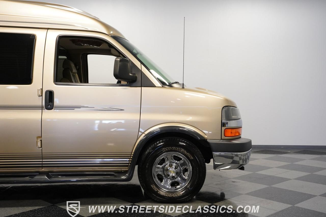 2006 Chevrolet 7 Passenger  Sherrod Conversion Van