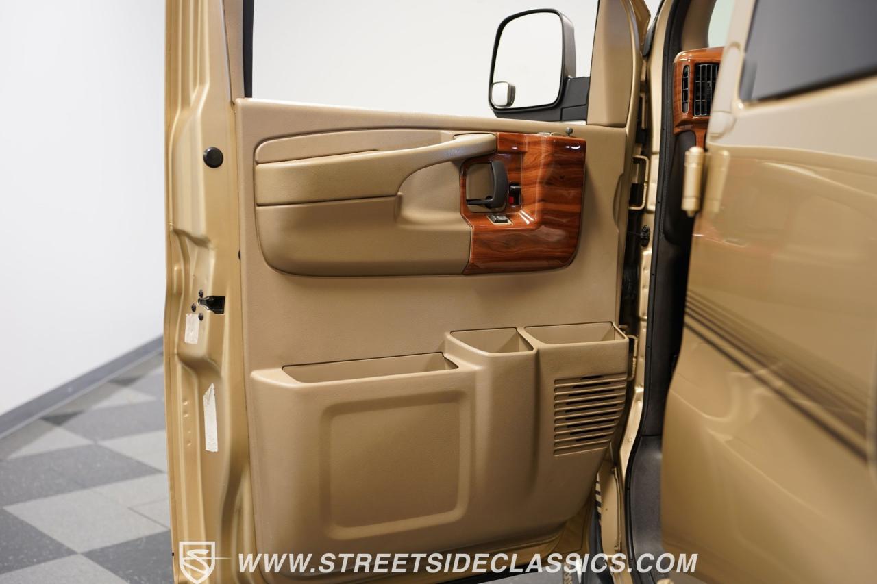 2006 Chevrolet 7 Passenger  Sherrod Conversion Van