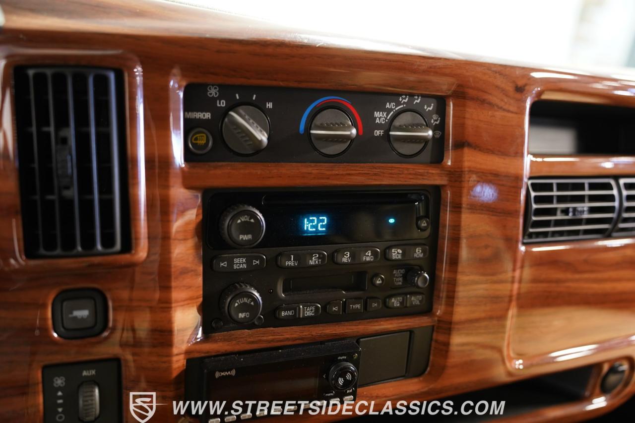 2006 Chevrolet 7 Passenger  Sherrod Conversion Van