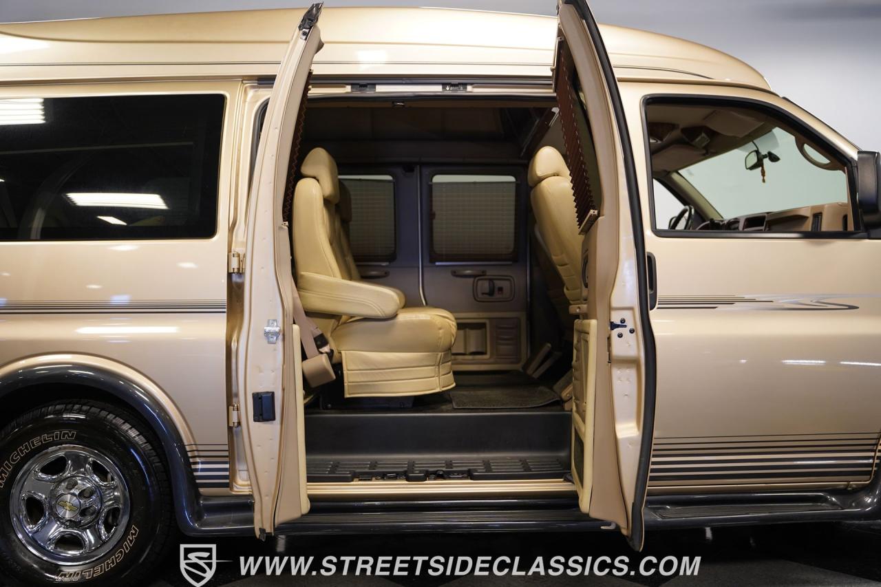 2006 Chevrolet 7 Passenger  Sherrod Conversion Van