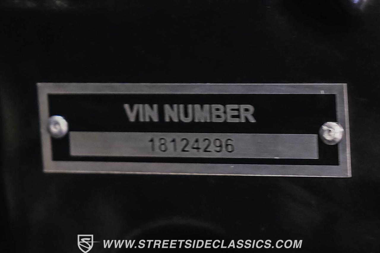 1932 Ford Model 18 V-8 Roadster Deluxe