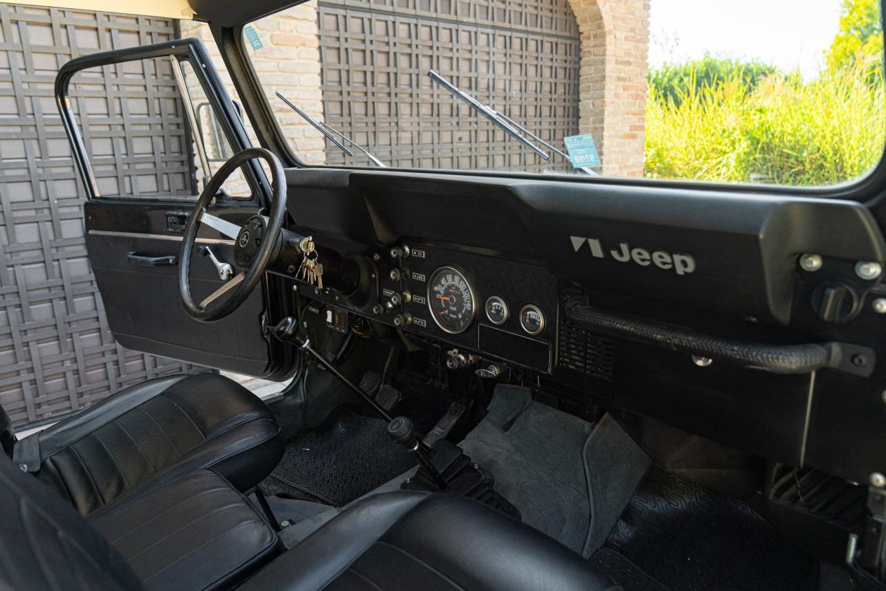 1984 Jeep CJ-8 Scrambler