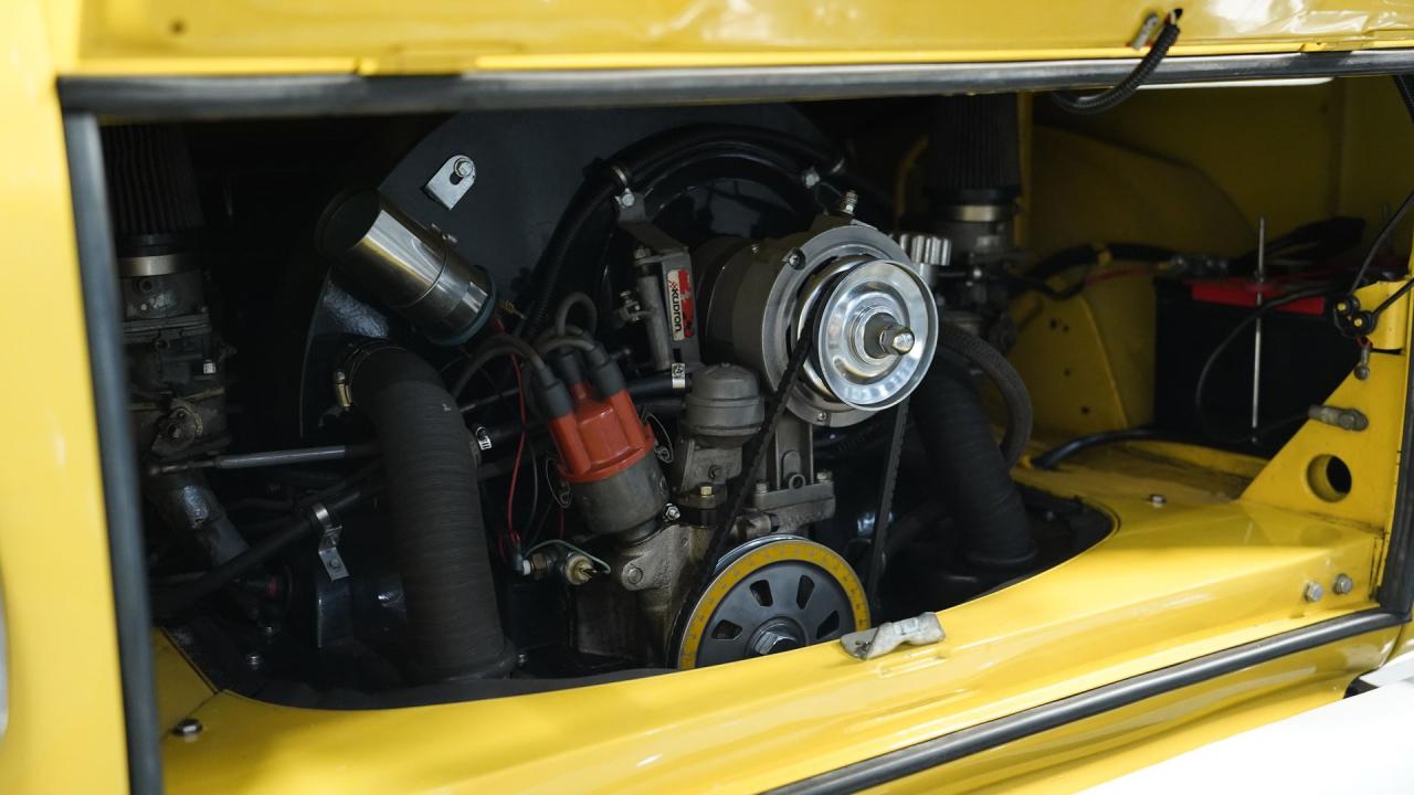 1966 Volkswagen 13 Window Deluxe Walkthrough Bus