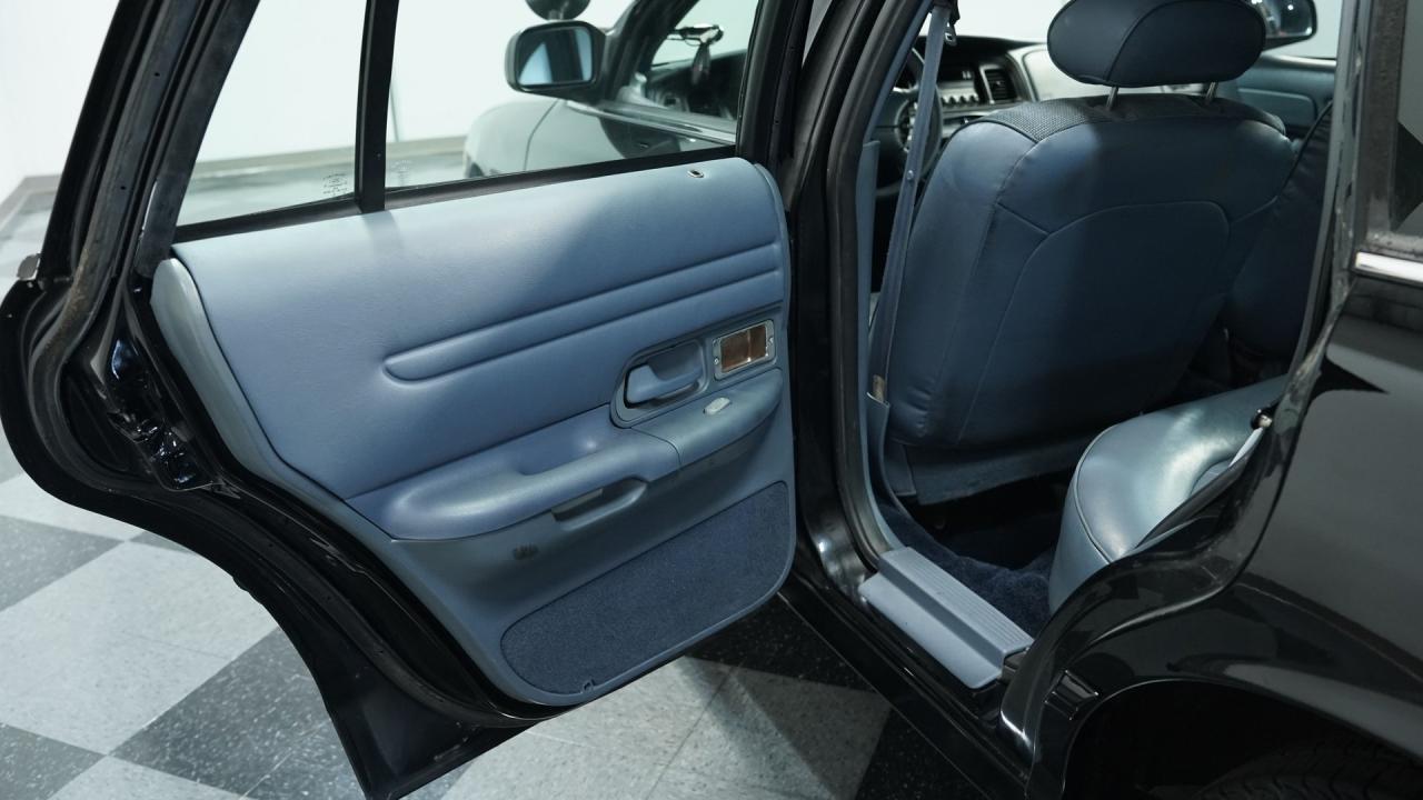 1997 Ford Crown Victoria