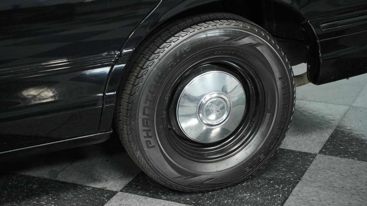 1997 Ford Crown Victoria