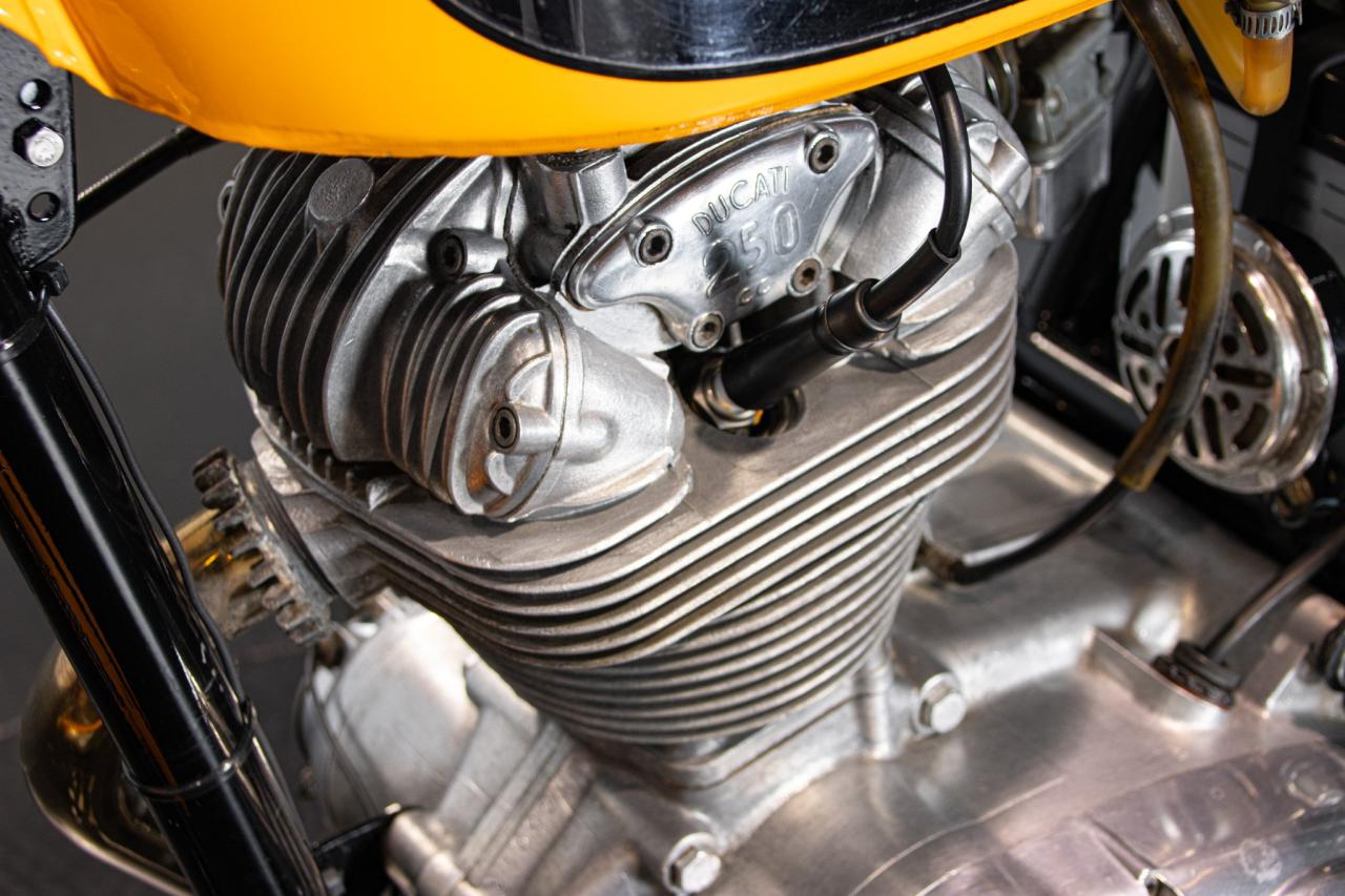 1971 Ducati 250 SCRAMBLER