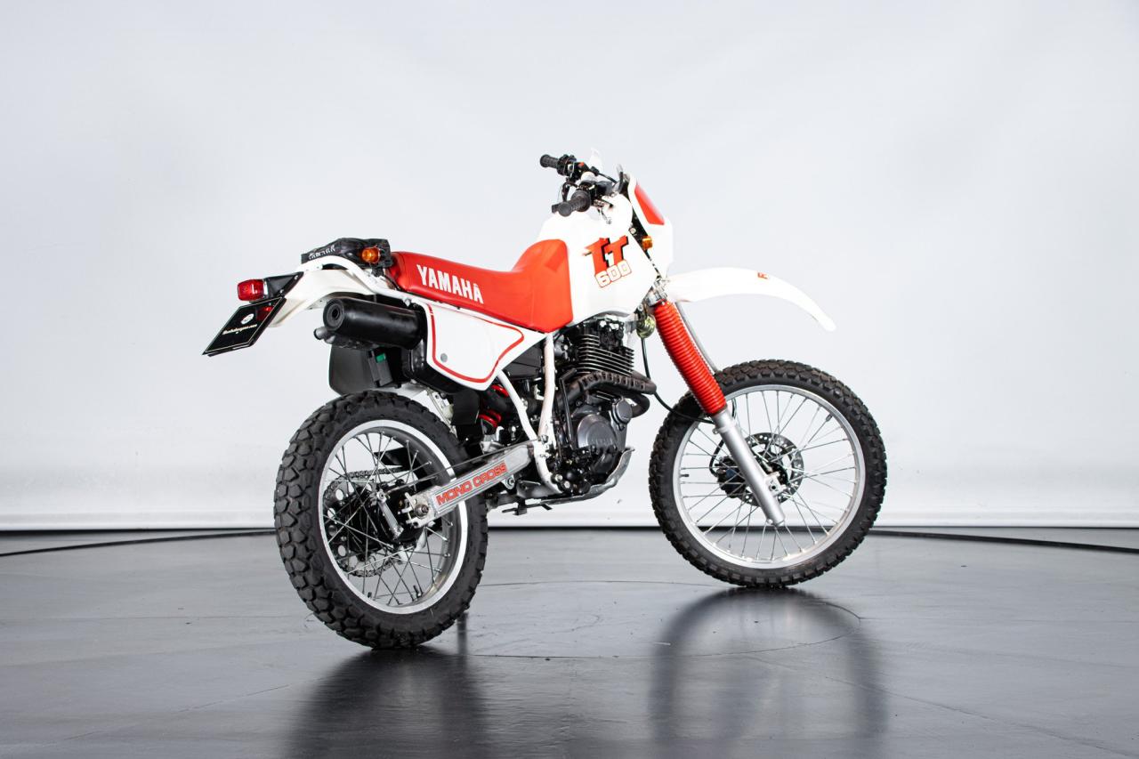 1986 Yamaha TT 600
