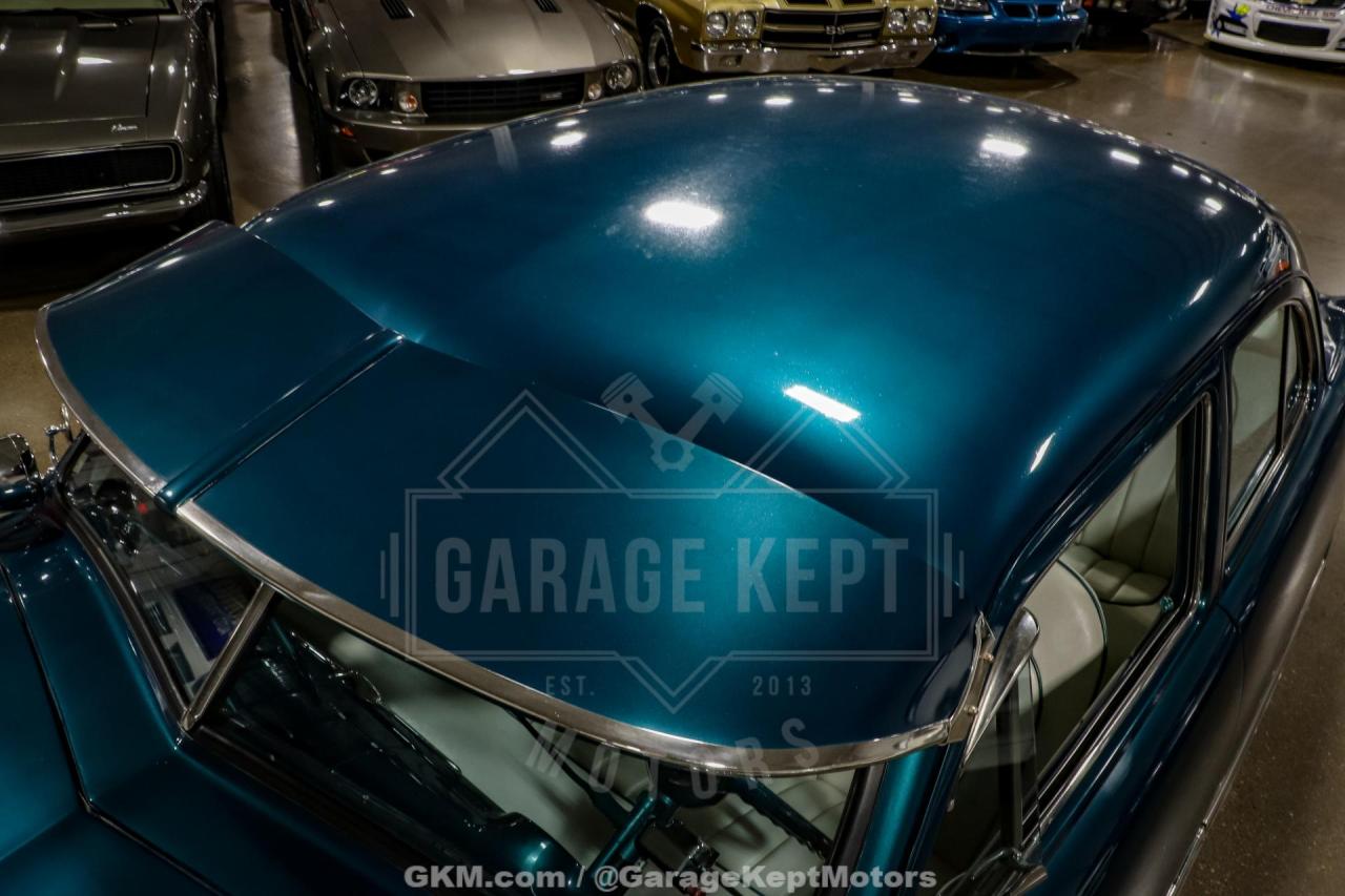 1950 Ford 2 Door Sedan