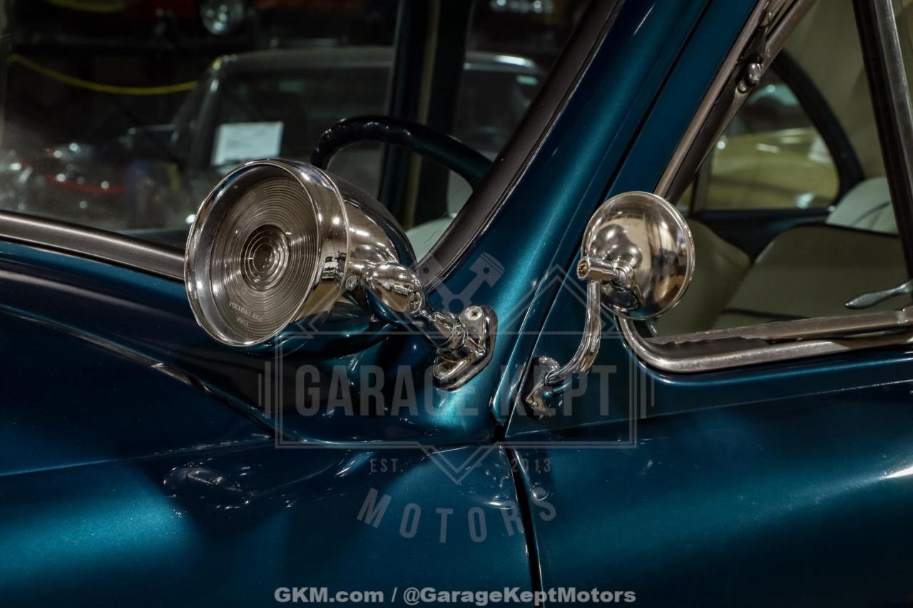 1950 Ford 2 Door Sedan