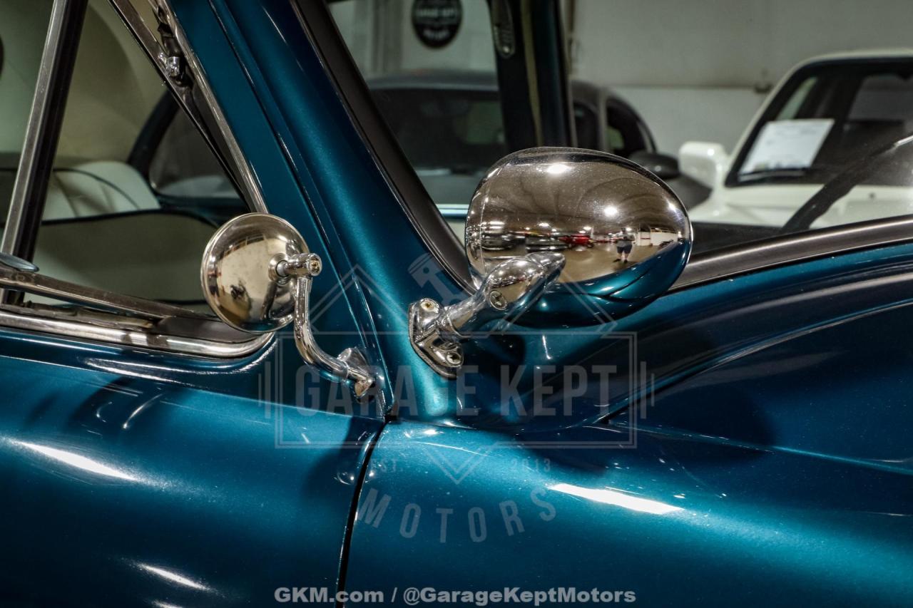 1950 Ford 2 Door Sedan