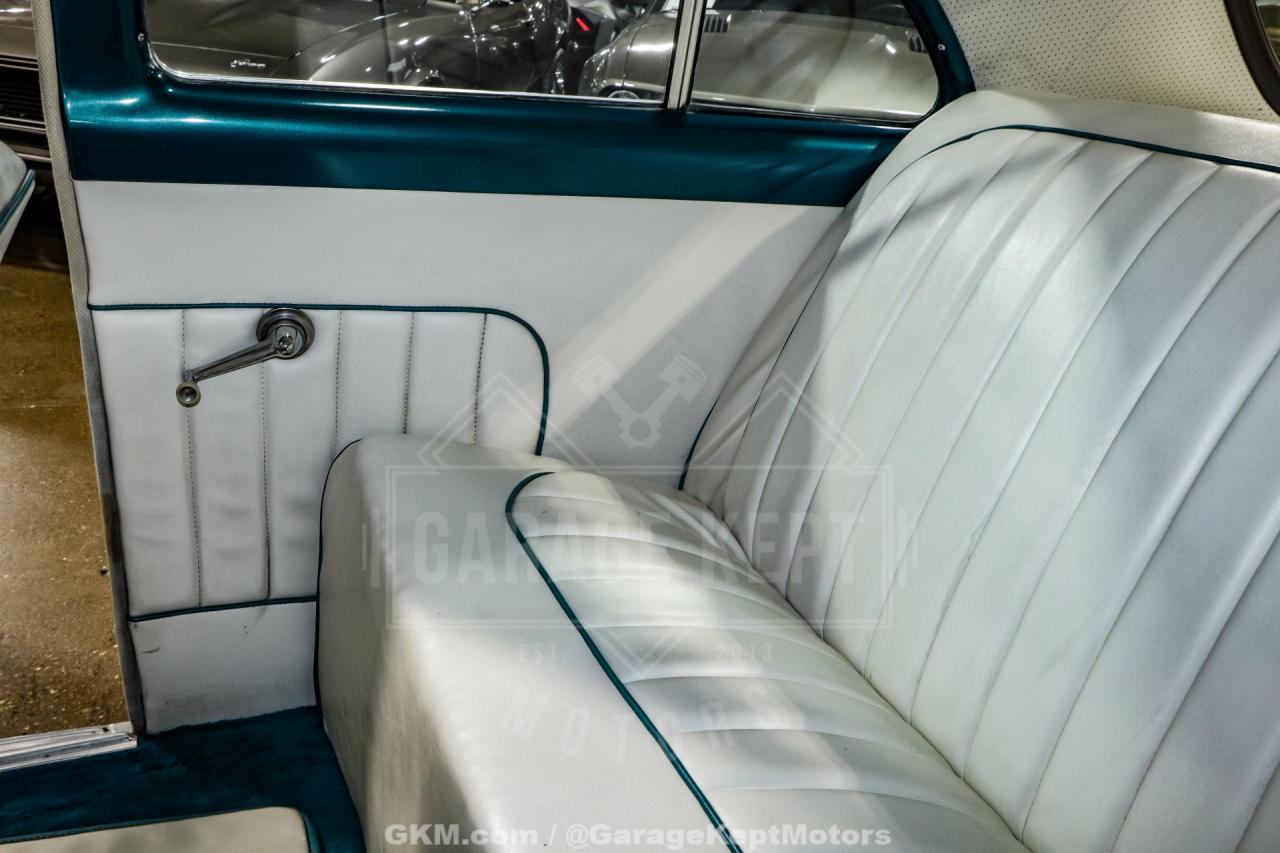 1950 Ford 2 Door Sedan