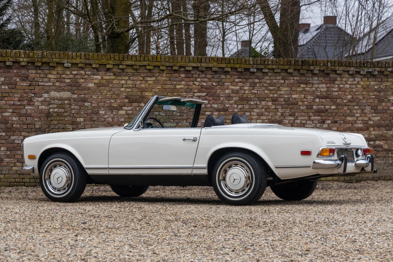 1970 Mercedes - Benz SL 280 Pagode