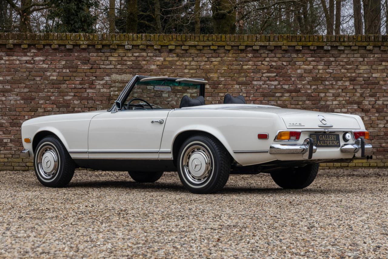 1970 Mercedes - Benz SL 280 Pagode
