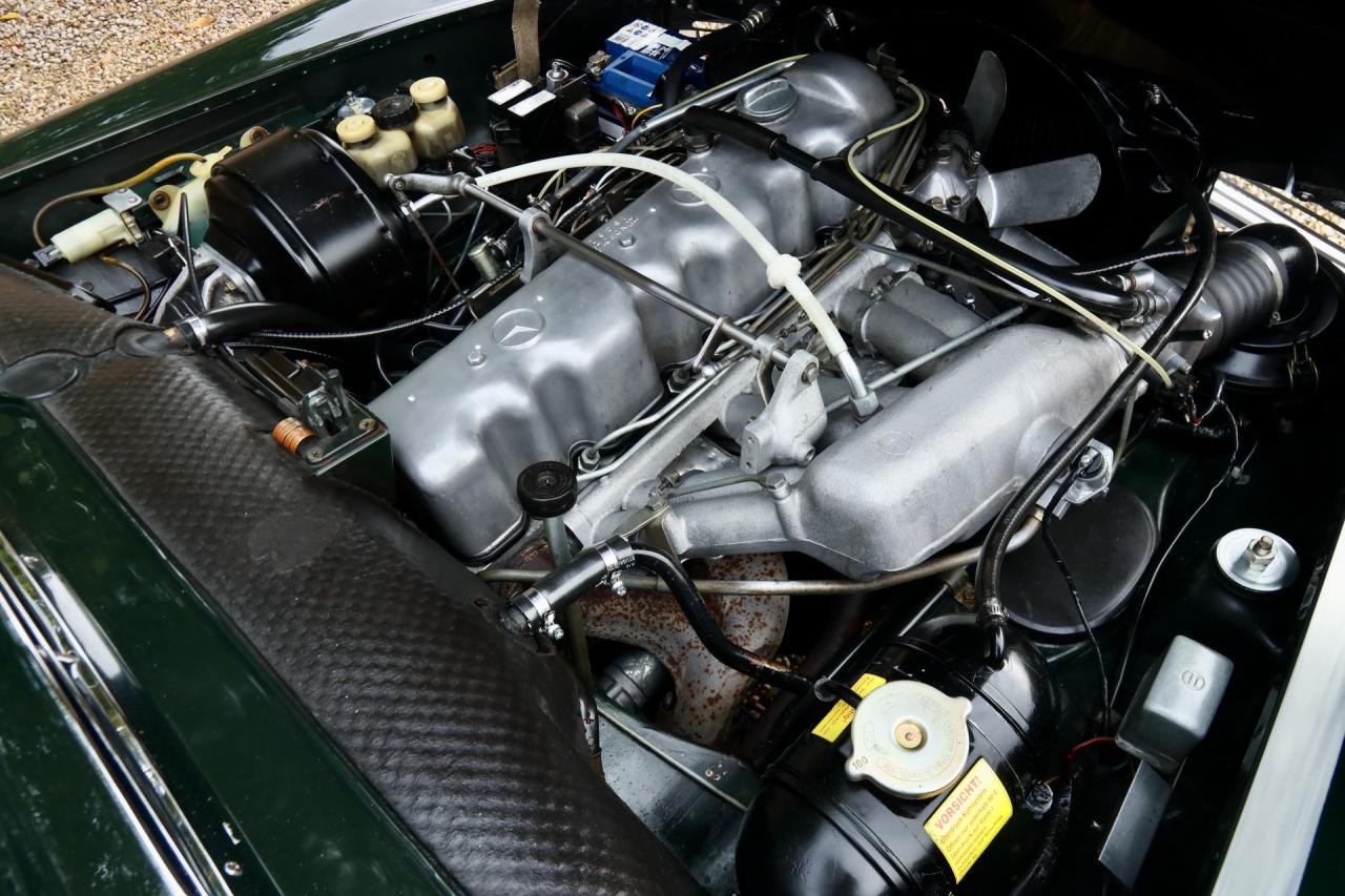 1970 Mercedes - Benz Mercedes Benz 280 SL Pagode &ldquo;MB Datenkarte correct&rdquo;