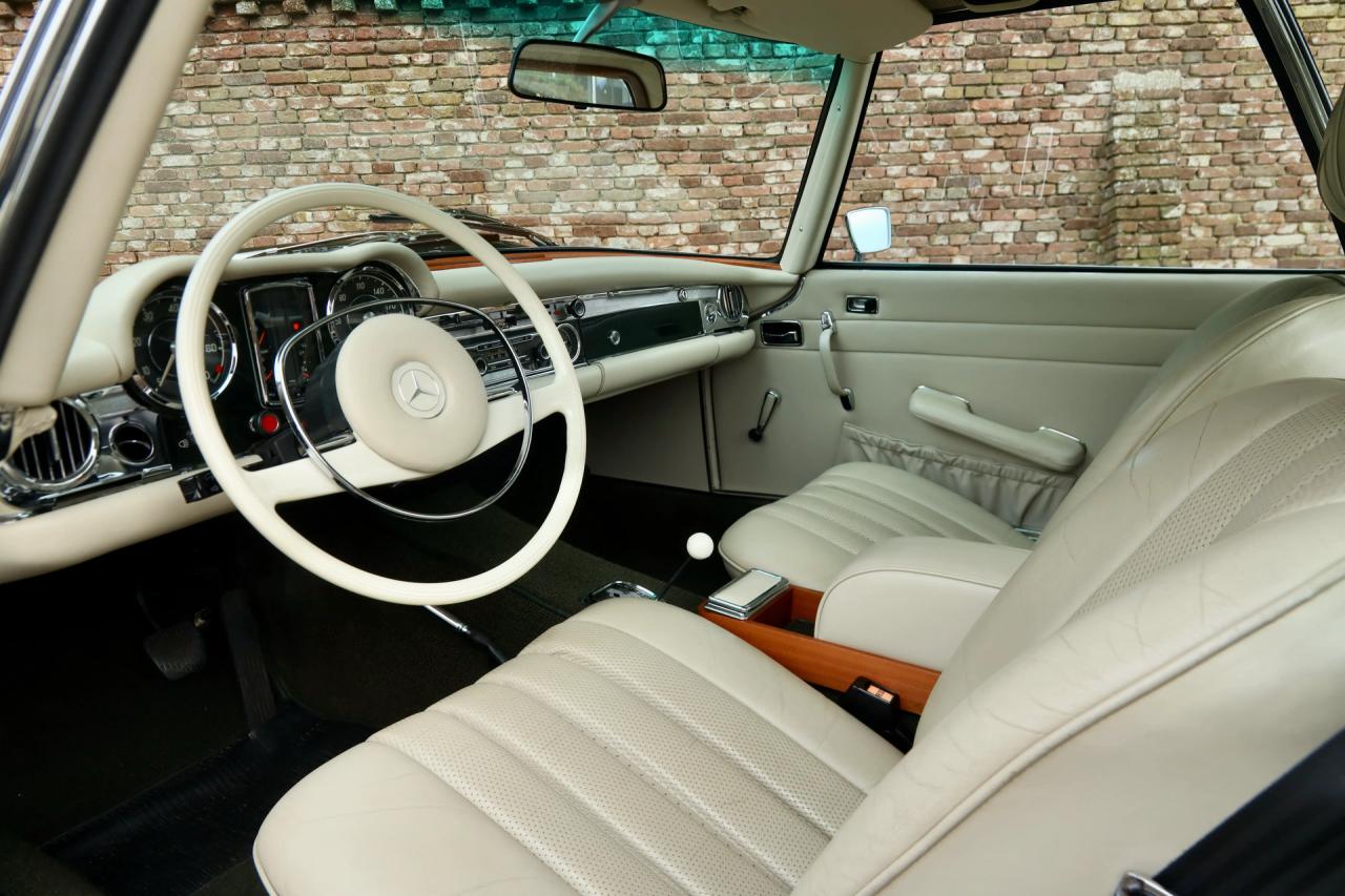 1970 Mercedes - Benz Mercedes Benz 280 SL Pagode &ldquo;MB Datenkarte correct&rdquo;