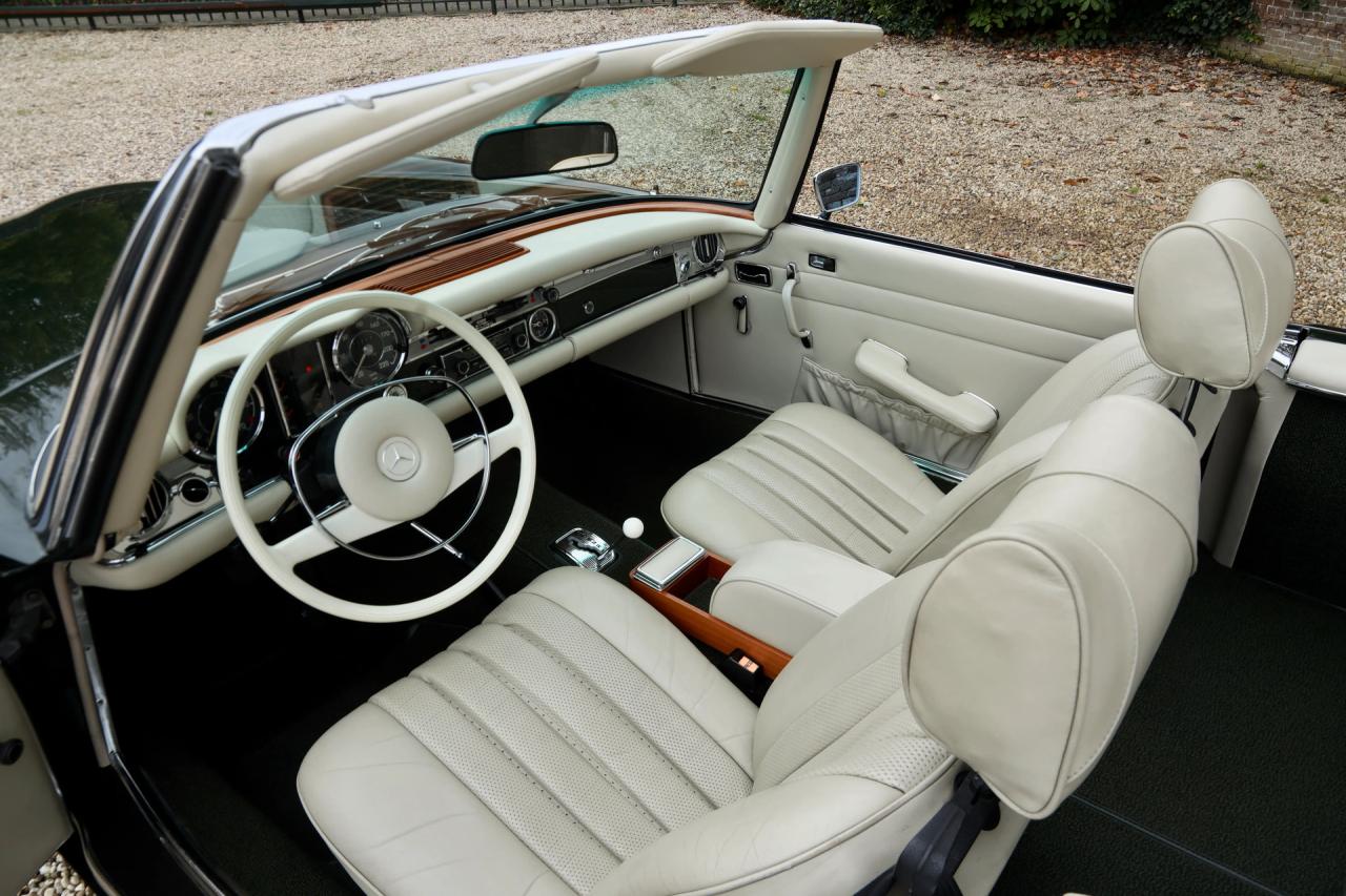 1970 Mercedes - Benz Mercedes Benz 280 SL Pagode &ldquo;MB Datenkarte correct&rdquo;