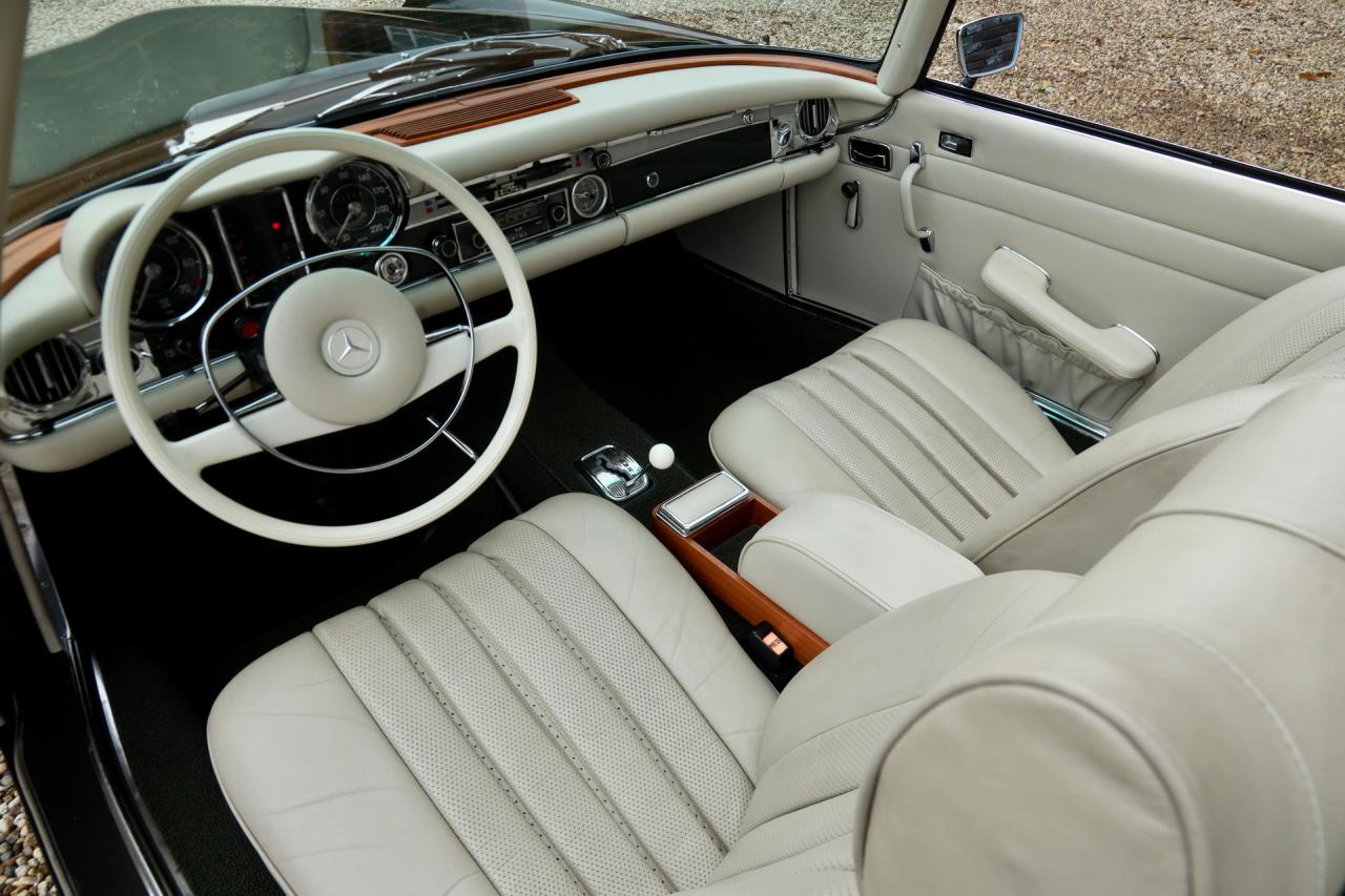 1970 Mercedes - Benz Mercedes Benz 280 SL Pagode &ldquo;MB Datenkarte correct&rdquo;