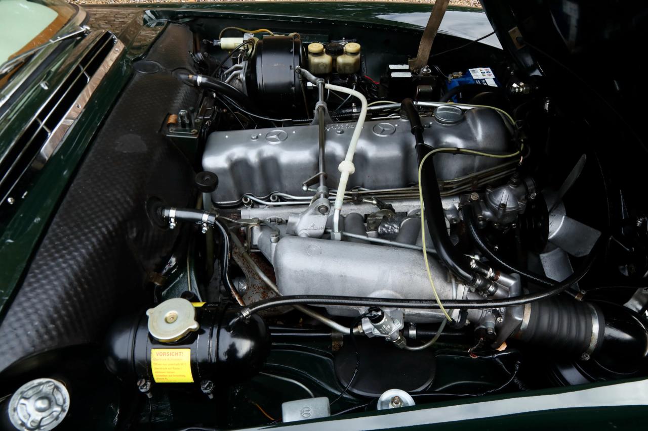 1970 Mercedes - Benz Mercedes Benz 280 SL Pagode &ldquo;MB Datenkarte correct&rdquo;