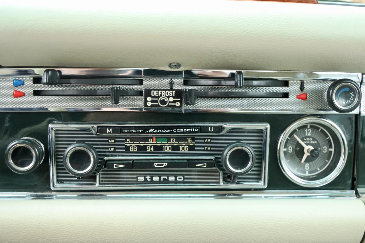 1970 Mercedes - Benz Mercedes Benz 280 SL Pagode &ldquo;MB Datenkarte correct&rdquo;