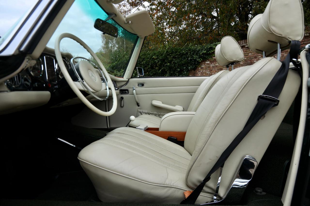 1970 Mercedes - Benz Mercedes Benz 280 SL Pagode &ldquo;MB Datenkarte correct&rdquo;