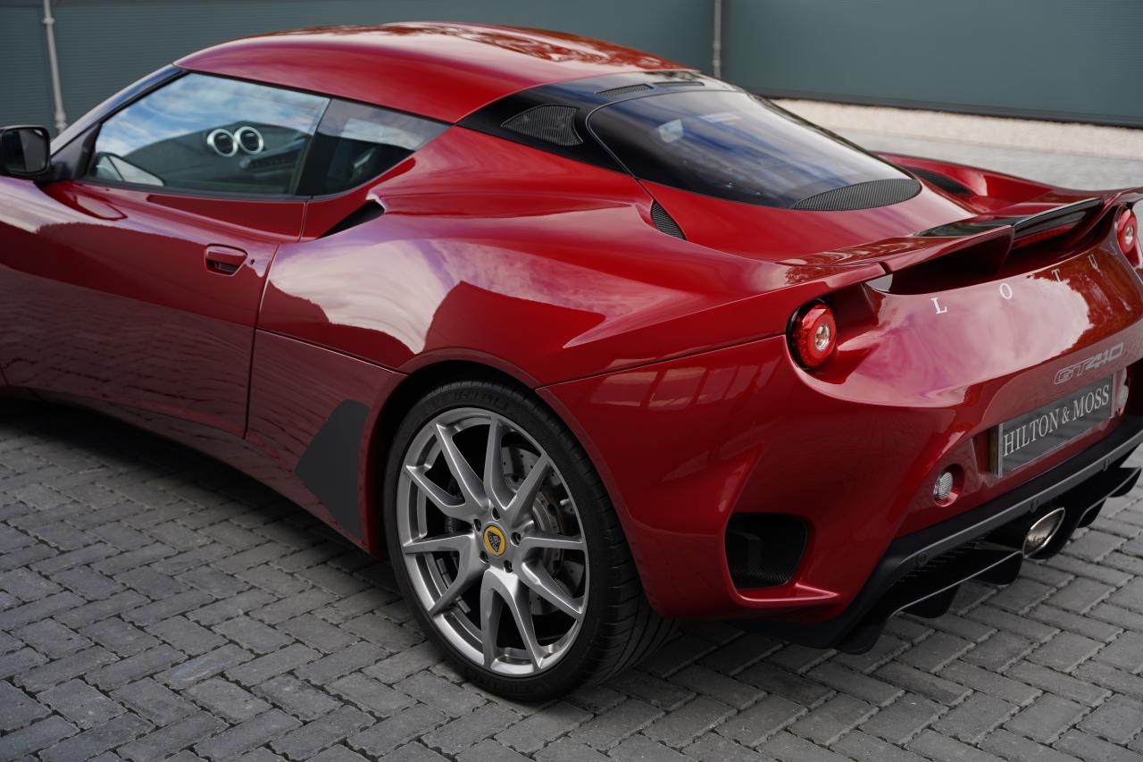 2022 Lotus Evora 