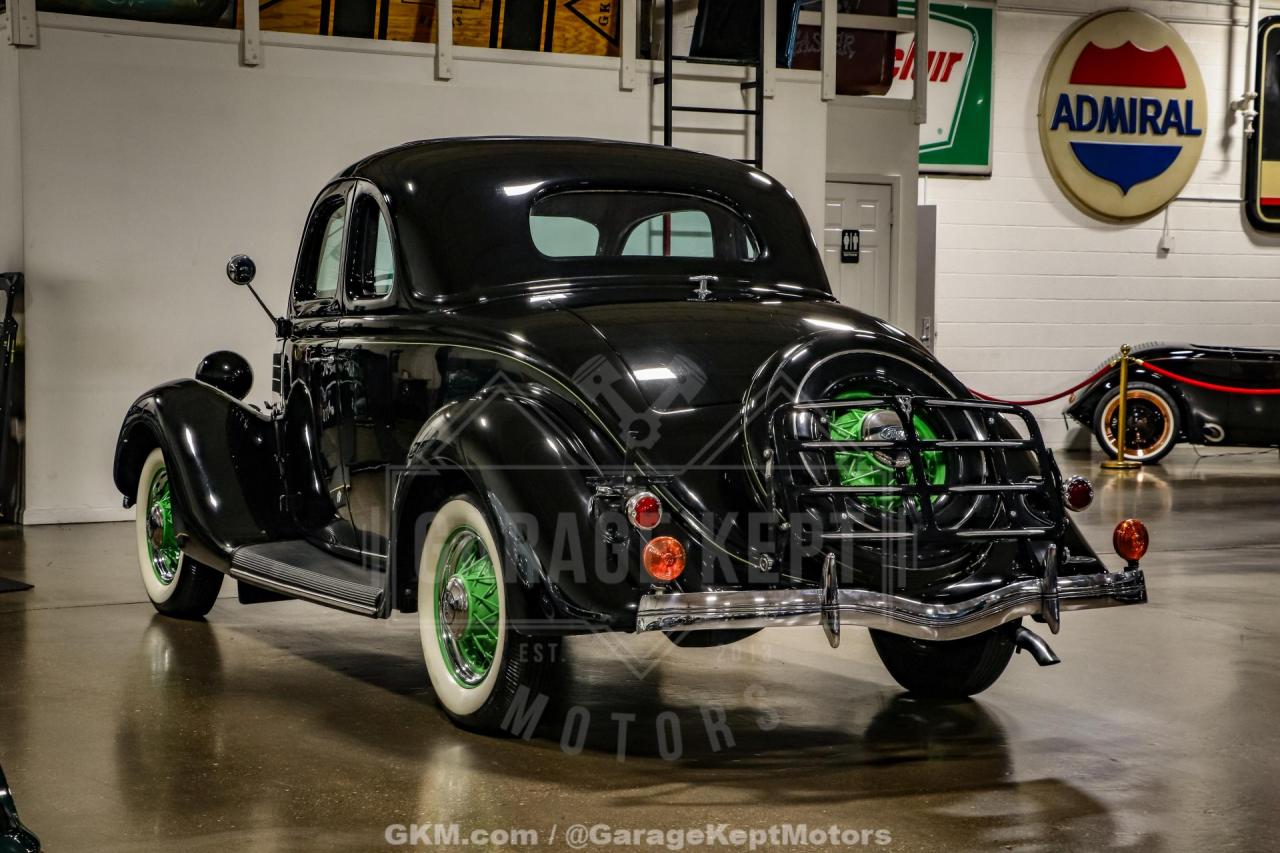 1935 Ford Coupe