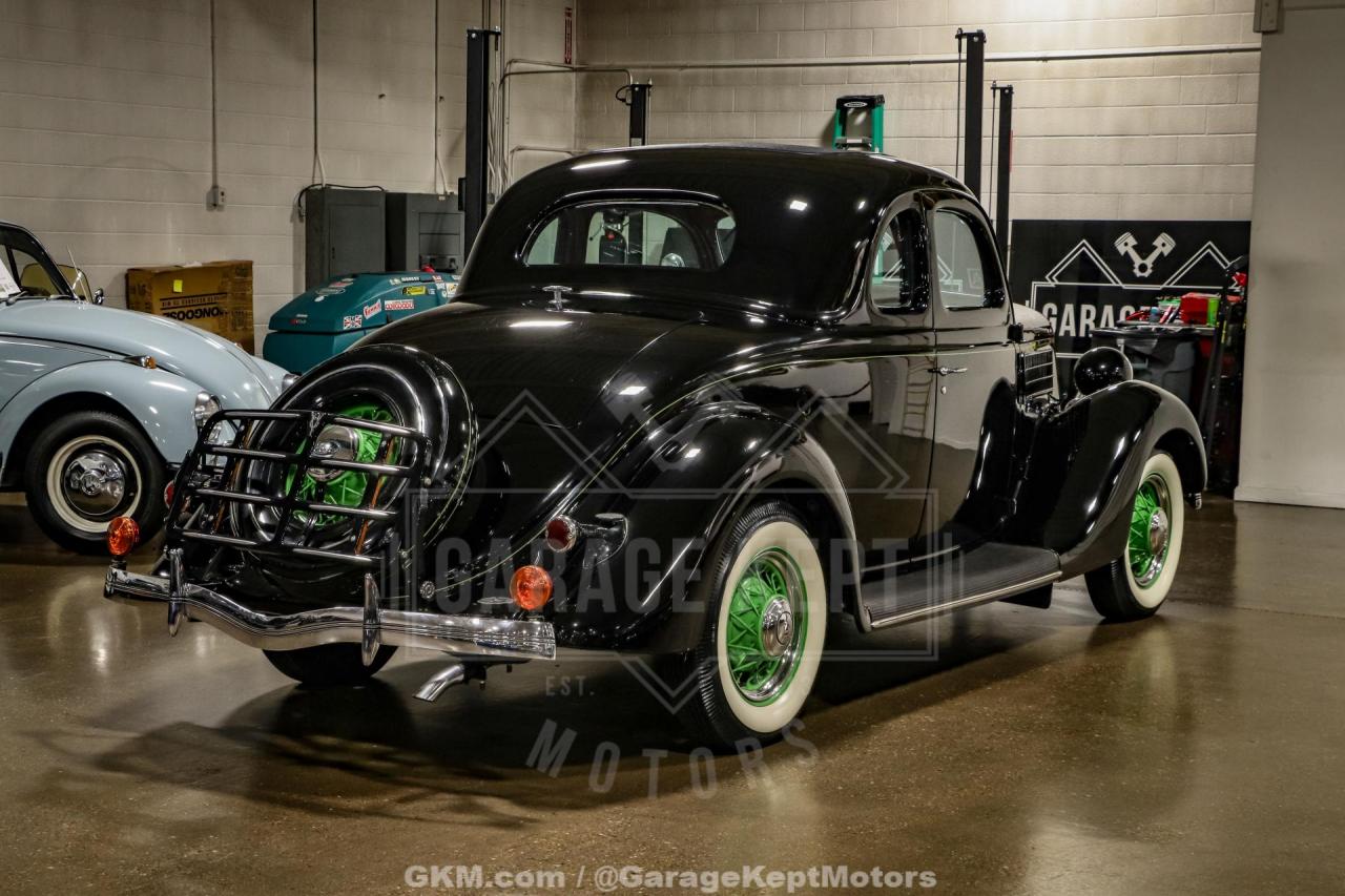1935 Ford Coupe