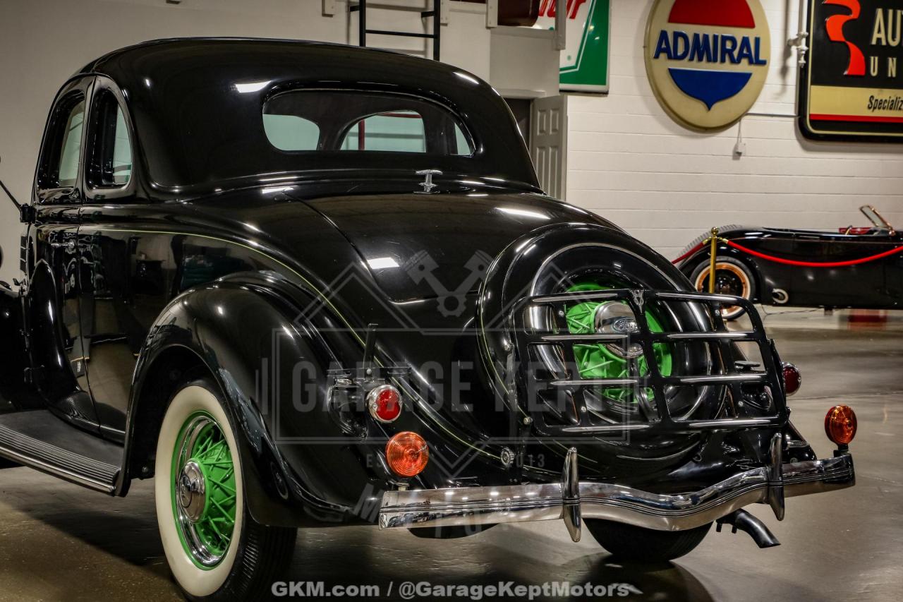 1935 Ford Coupe