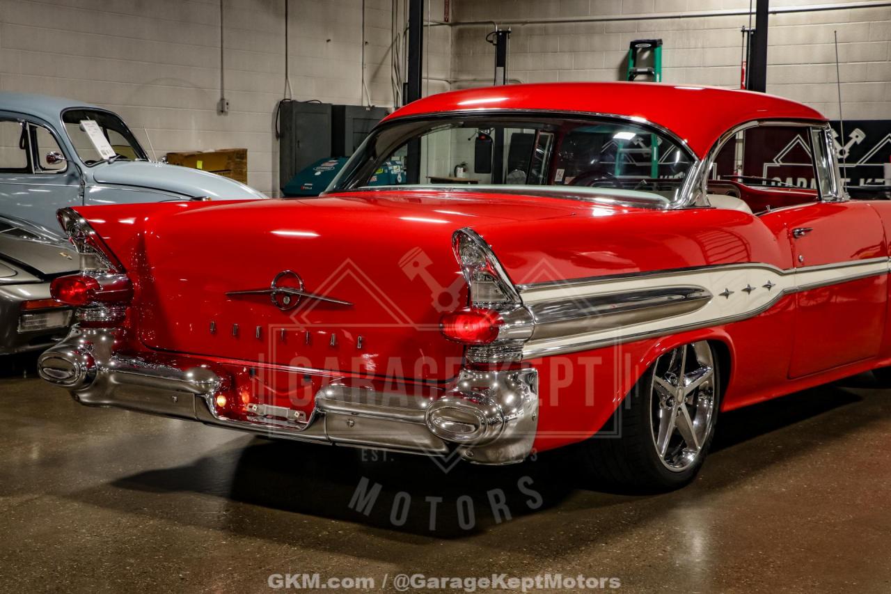 1957 Pontiac Chieftain