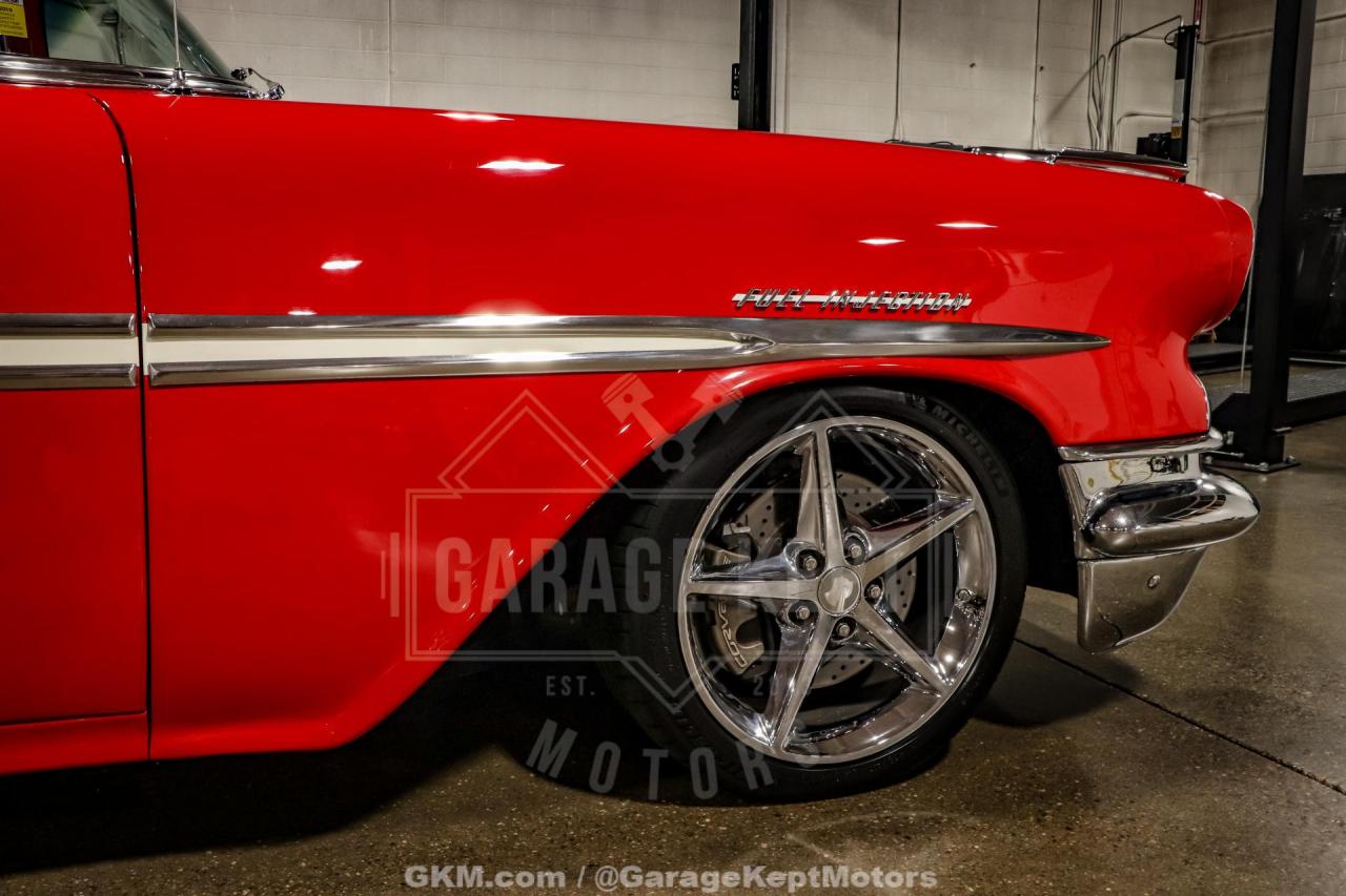 1957 Pontiac Chieftain